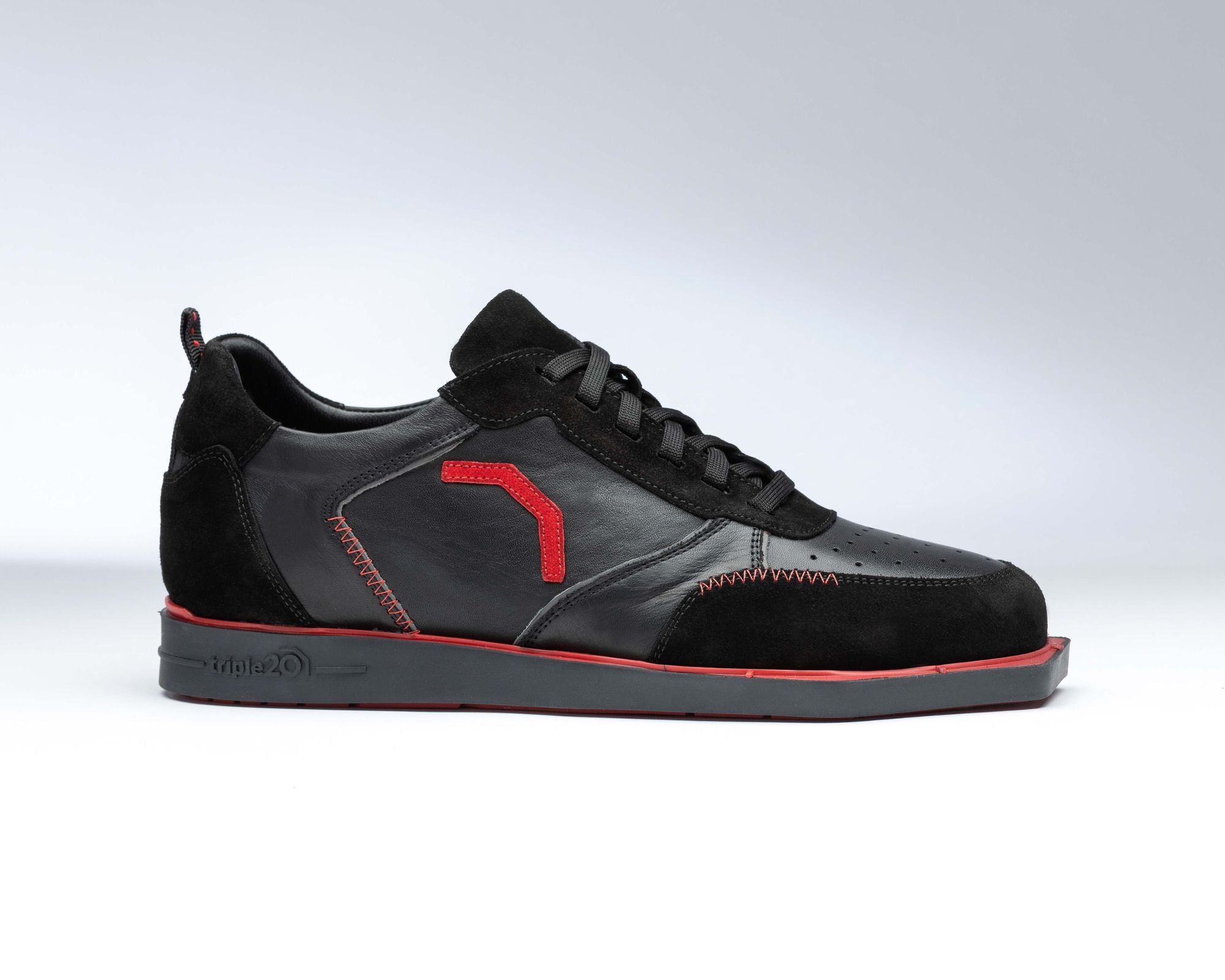 Dartschuh Vollleder schwarz rot Dart Sneaker triple20 darts shoes www.dartsshoes